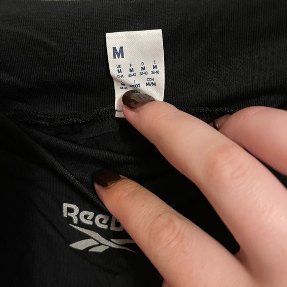 Reebok | off the shoulder crop top nwot - Picture 2 of 2